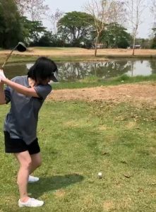 はぴえん吉永様ゴルフショット